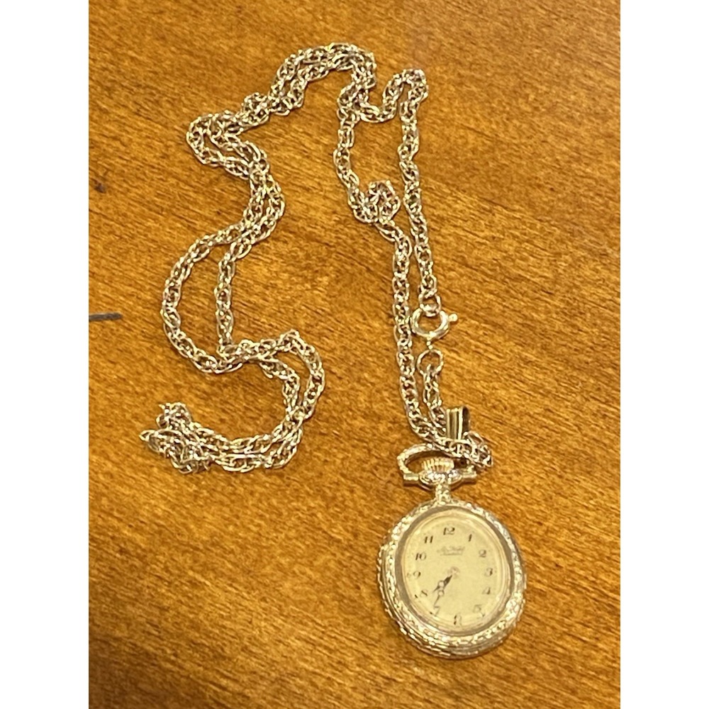 70's Aero Watch Neuchatel Gold Pendant 24" Rope Chain Floral Pattern Works Great